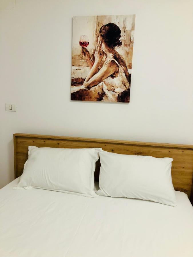 Ultra-Central Modern And Big Apartments In Union Square U41-U44 Timisoara Exterior foto